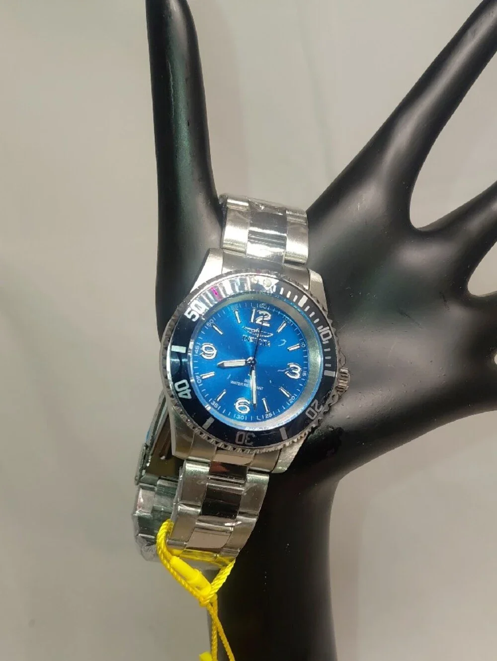 Invicta bold blue